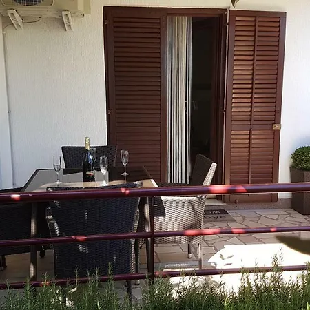 Apartment Ivan Sveti Filip i Jakov